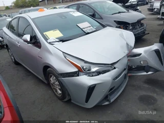 TOYOTA TOYOTA PRIUS LE