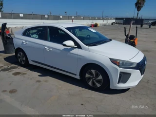 HYUNDAI HYUNDAI IONIQ HYBRID SEL