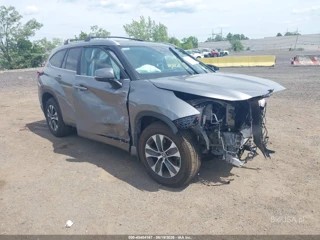 TOYOTA TOYOTA HIGHLANDER XLE