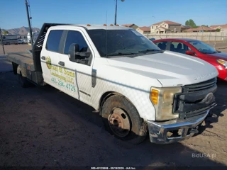 FORD FORD F-350 CHASSIS XL