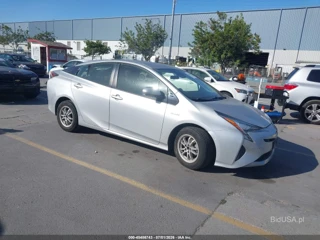 TOYOTA TOYOTA PRIUS THREE