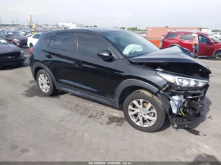 HYUNDAI HYUNDAI TUCSON SE