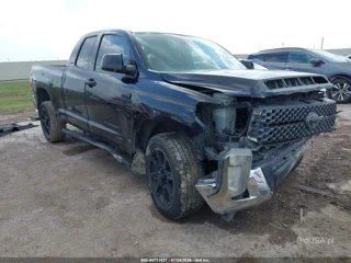 TOYOTA TOYOTA TUNDRA SR5