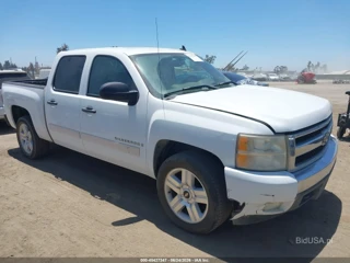 CHEVROLET CHEVROLET SILVERADO 1500 LT1