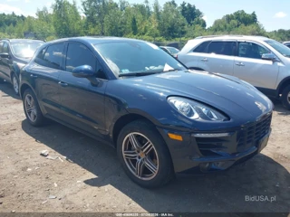 PORSCHE PORSCHE MACAN