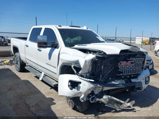 GMC SIERRA 2500HD DENALI