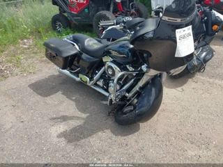 HARLEY-DAVIDSON HARLEY-DAVIDSON FLHXI