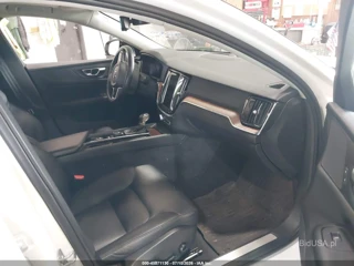 VOLVO VOLVO S60 T5 MOMENTUM