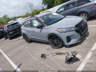 NISSAN NISSAN KICKS SR XTRONIC CVT