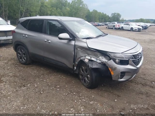 KIA KIA SELTOS LX