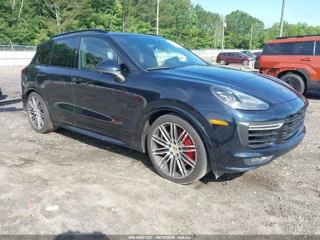 PORSCHE PORSCHE CAYENNE GTS
