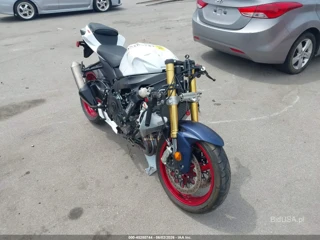 SUZUKI SUZUKI GSX-R750