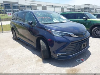 TOYOTA TOYOTA SIENNA XLE