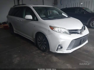 TOYOTA TOYOTA SIENNA XLE PREMIUM 7 PASSENGER