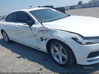 VOLVO VOLVO S90 T5 MOMENTUM
