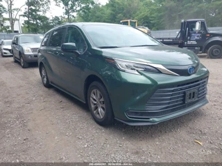 TOYOTA TOYOTA SIENNA LE