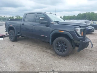 GMC SIERRA 2500HD 4WD  STANDARD BED AT4