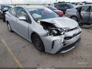 TOYOTA TOYOTA PRIUS LE