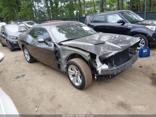 DODGE DODGE CHALLENGER SXT