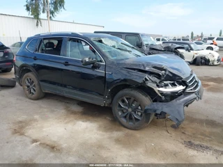 VOLKSWAGEN VOLKSWAGEN TIGUAN 2.0T SE/2.0T WOLFSBURG EDITION
