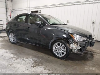 TOYOTA TOYOTA YARIS IA
