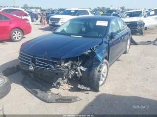VOLKSWAGEN VOLKSWAGEN PASSAT 2.0T SE