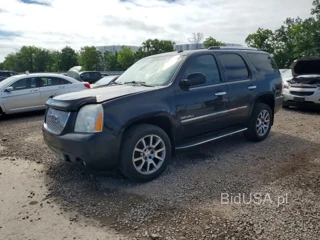 GMC YUKON DENALI