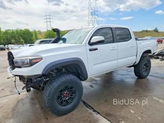 TOYOTA TACOMA SR V6