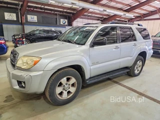 TOYOTA 4RUNNER SR5