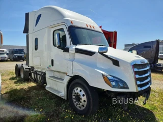 FREIGHTLINER CASCADIA 126