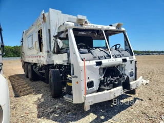 MACK LR