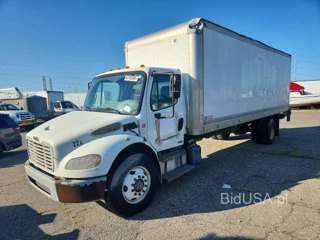 FREIGHTLINER M2 106 MEDIUM DUTY