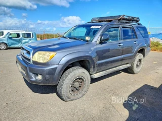 TOYOTA 4RUNNER SR5