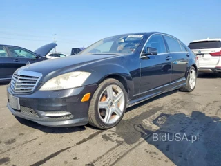 MERCEDES-BENZ S 550
