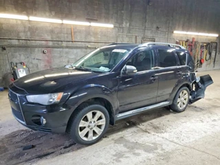 MITSUBISHI OUTLANDER SE