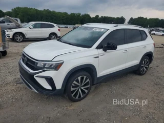 VOLKSWAGEN TAOS