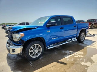 TOYOTA TUNDRA CREWMAX SR5