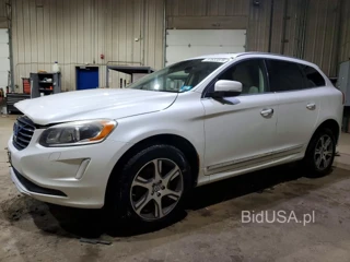 VOLVO XC60 T6 PLATINUM
