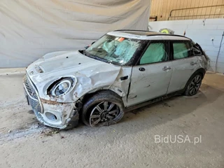 MINI COOPER S CLUBMAN ALL4