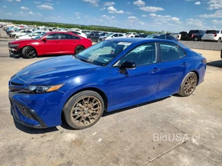 TOYOTA CAMRY HYBRID SE NIGHTSHADE
