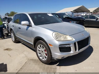 PORSCHE PORSCHE CAYENNE GTS