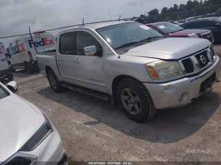 NISSAN NISSAN TITAN SE
