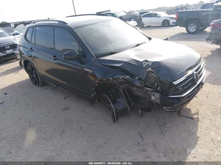 VOLKSWAGEN VOLKSWAGEN TIGUAN 2.0T SE R-LINE BLACK