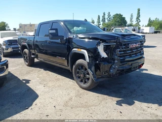 GMC SIERRA 2500HD 4WD  STANDARD BED AT4