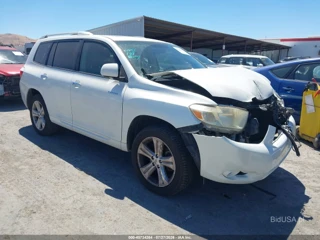 TOYOTA TOYOTA HIGHLANDER LIMITED