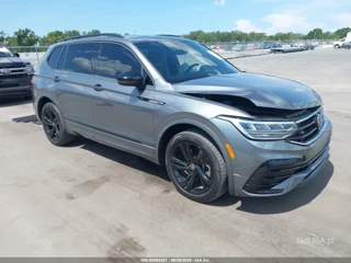 VOLKSWAGEN VOLKSWAGEN TIGUAN 2.0T SE R-LINE BLACK