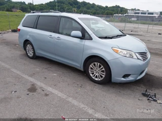TOYOTA TOYOTA SIENNA XLE 8 PASSENGER