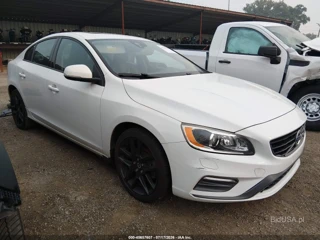 VOLVO VOLVO S60 T5 DYNAMIC