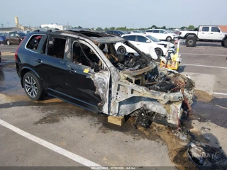 VOLVO VOLVO XC90 T6 MOMENTUM