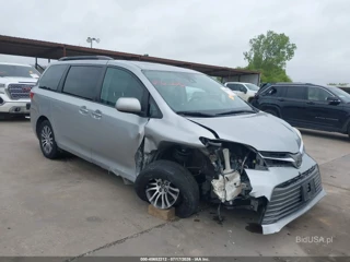 TOYOTA TOYOTA SIENNA XLE 8 PASSENGER